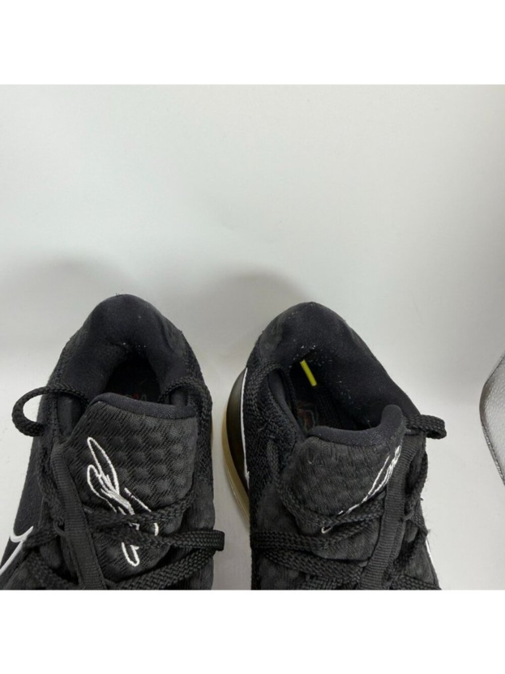 Nike Lebron 17 Low Shoes Mens Size 11.5 CD5007-002 Basketball Black White - Picture 3 of 12